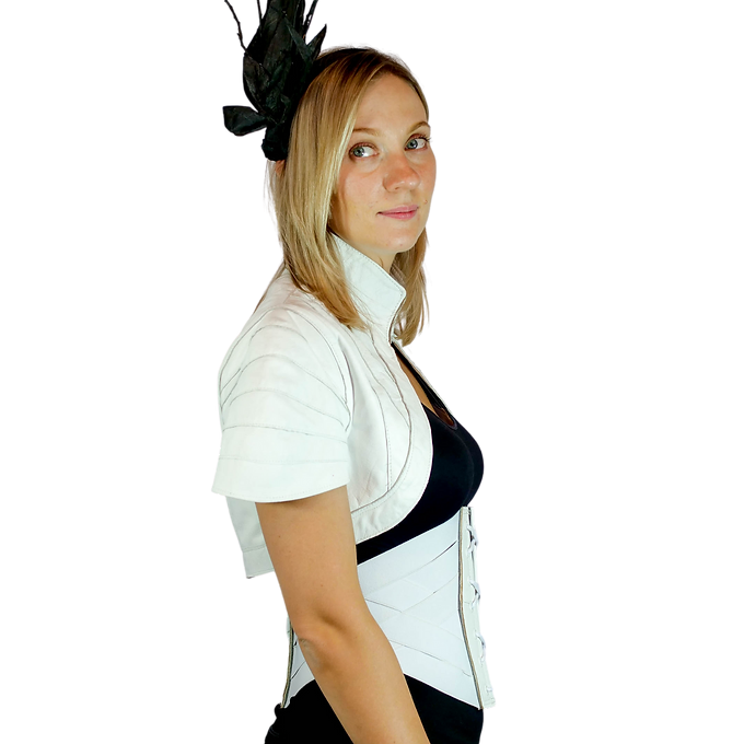 FUTURIST leather crop top / Chaleco corto FUTURISTA