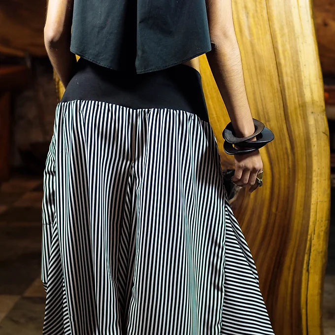 PETITO  I  crop top    /  Blusa PETITO II