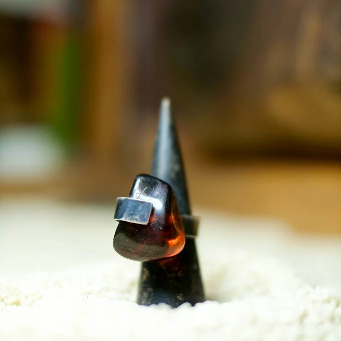 RED AMBER RING / AMBAR ROJO 2 ring