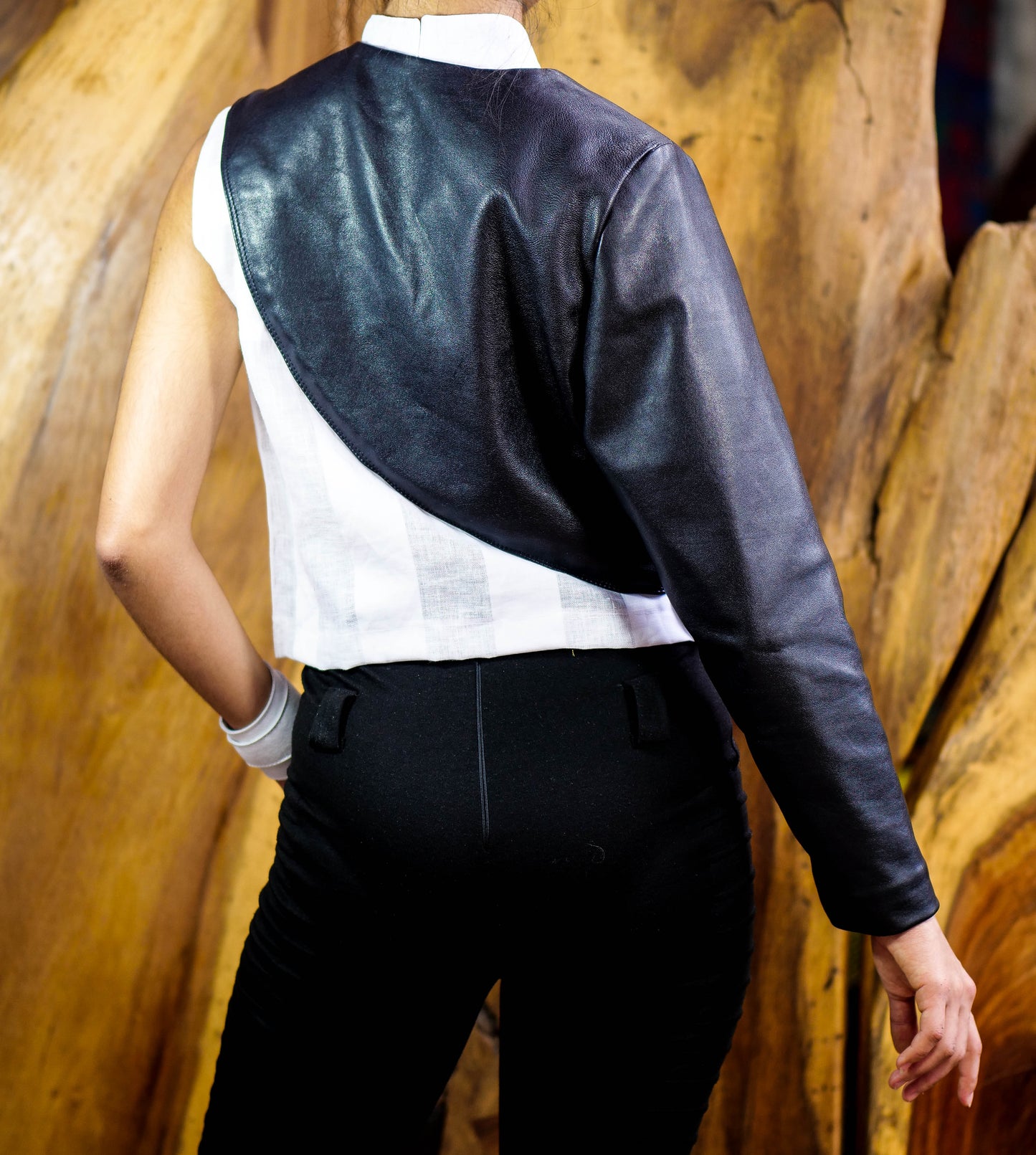 HALF a Jacket    /  MEDIO  Saco