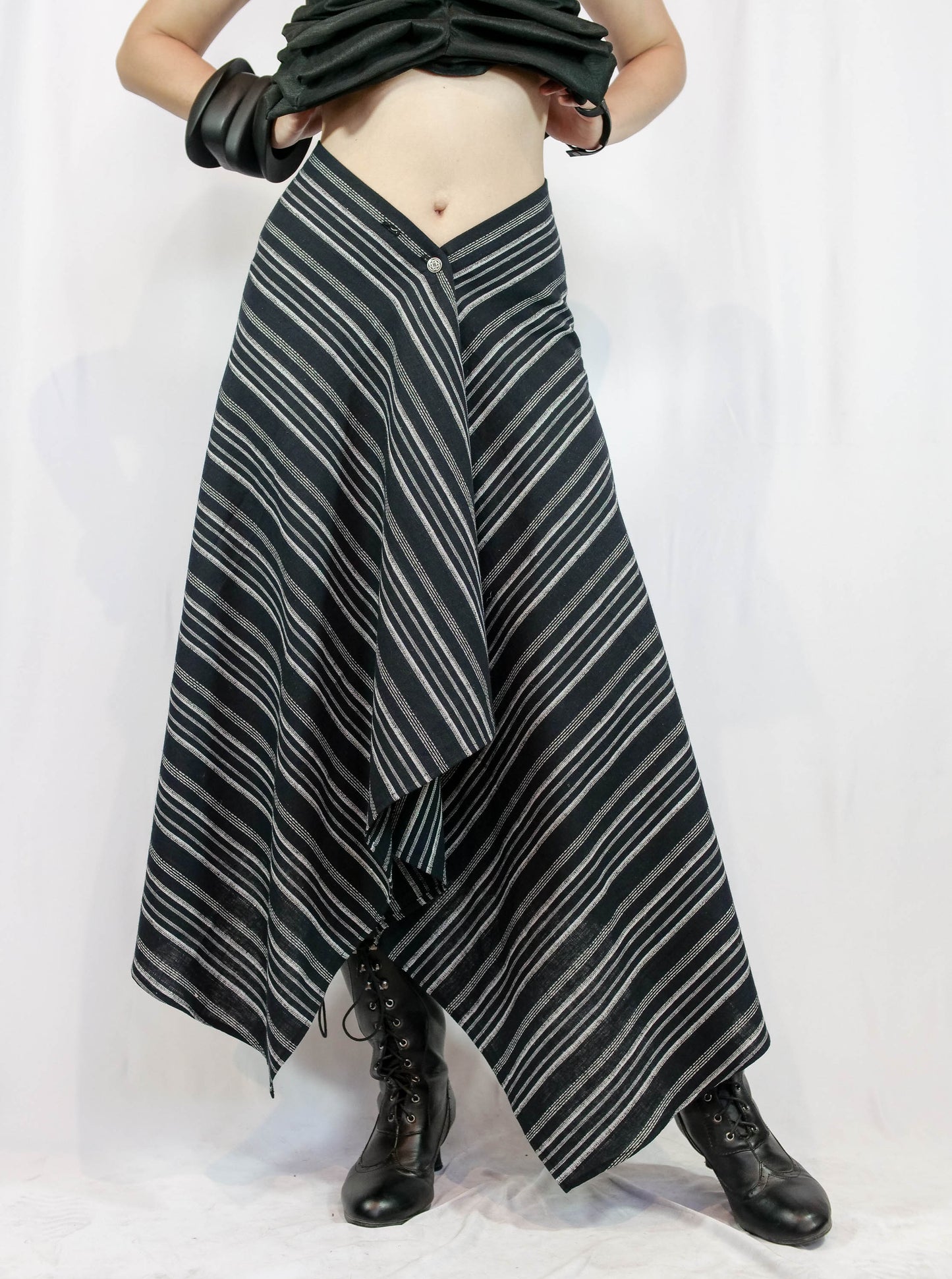 IMPOSSIBLE Skirt    Falda IMPOSIBLE