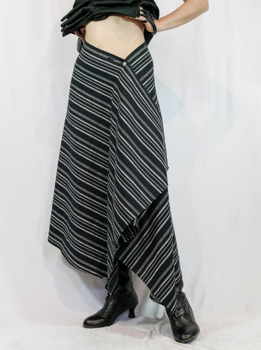 IMPOSSIBLE Skirt    Falda IMPOSIBLE