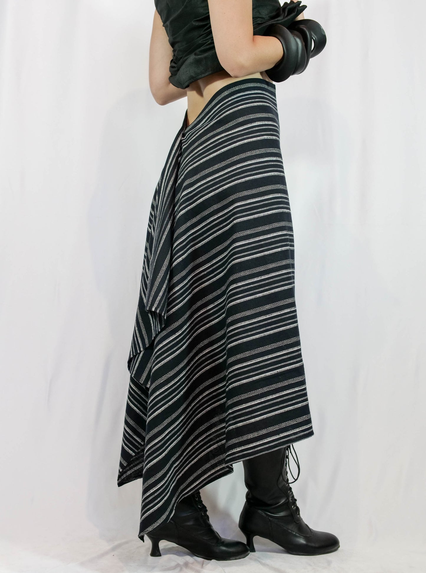 IMPOSSIBLE Skirt    Falda IMPOSIBLE