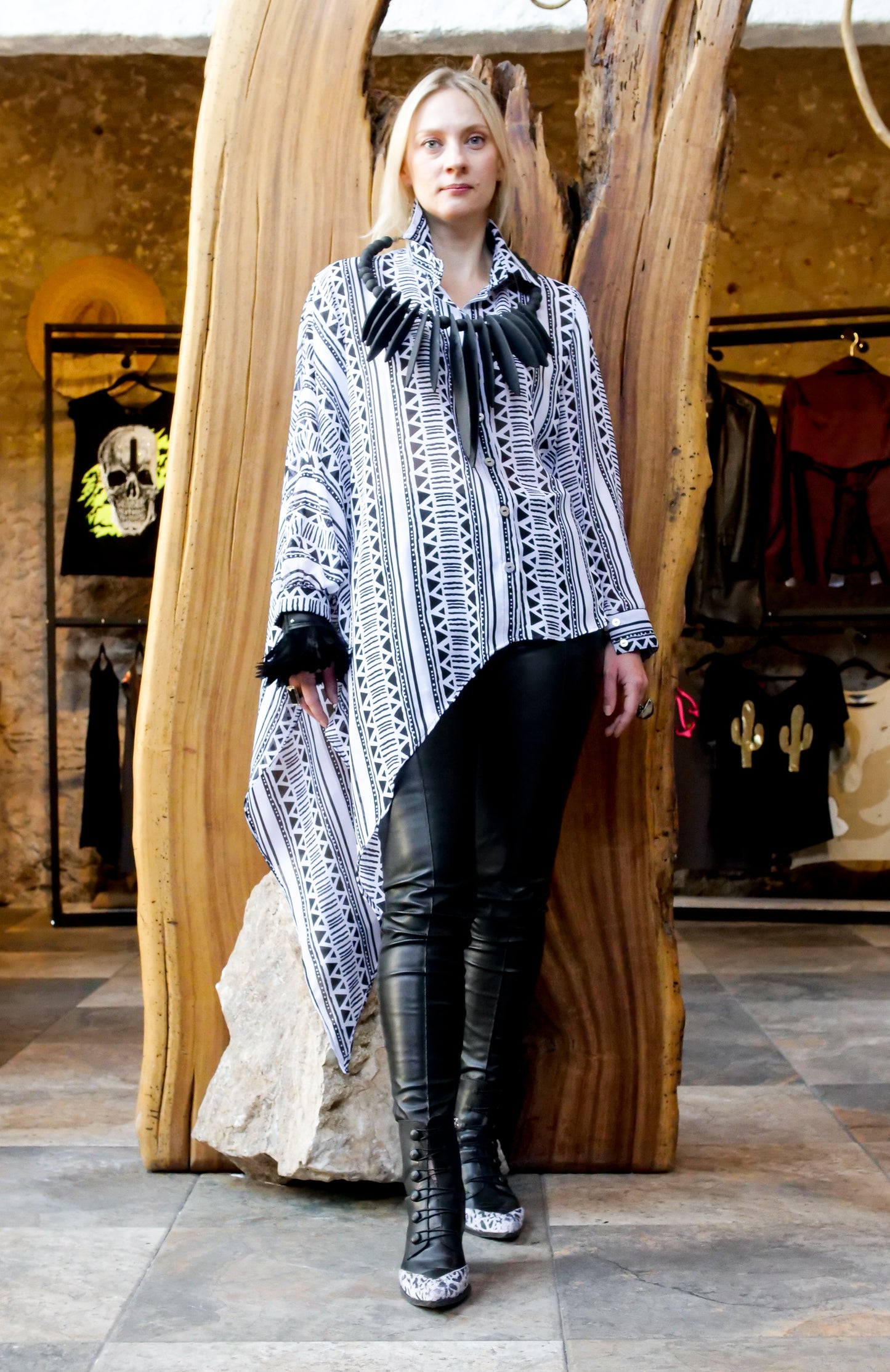 VAMPIRE Blouse    /    Blusa VAMPIRO