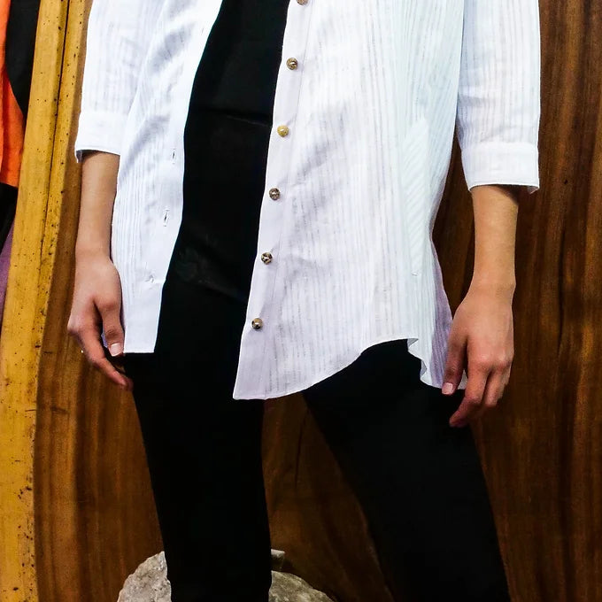 BUTTONS ON A SIDE Shirt    /  BOTONES CHUECOS camisa