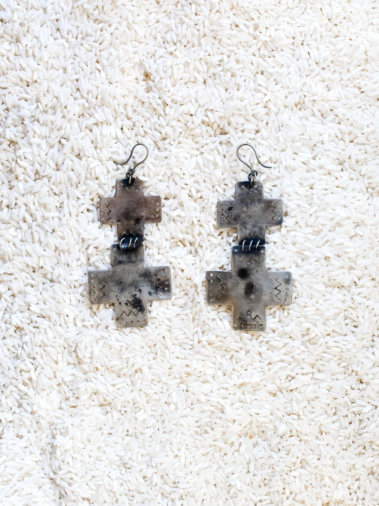 CROSS earings     /     Aretes de CRUZ